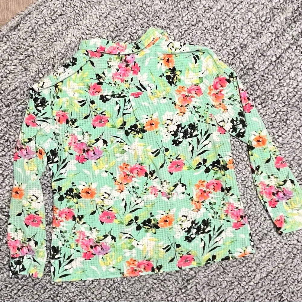 Kim Rogers Floral Blouse - Picture 8 of 9